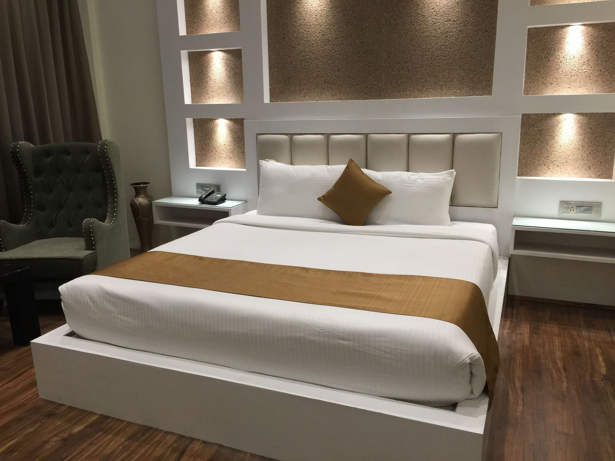 Heritage Luxury Srīnagar Eksteriør bilde