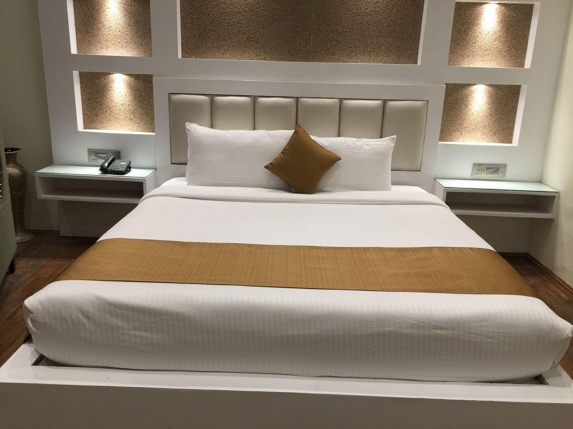 Heritage Luxury Srīnagar Eksteriør bilde
