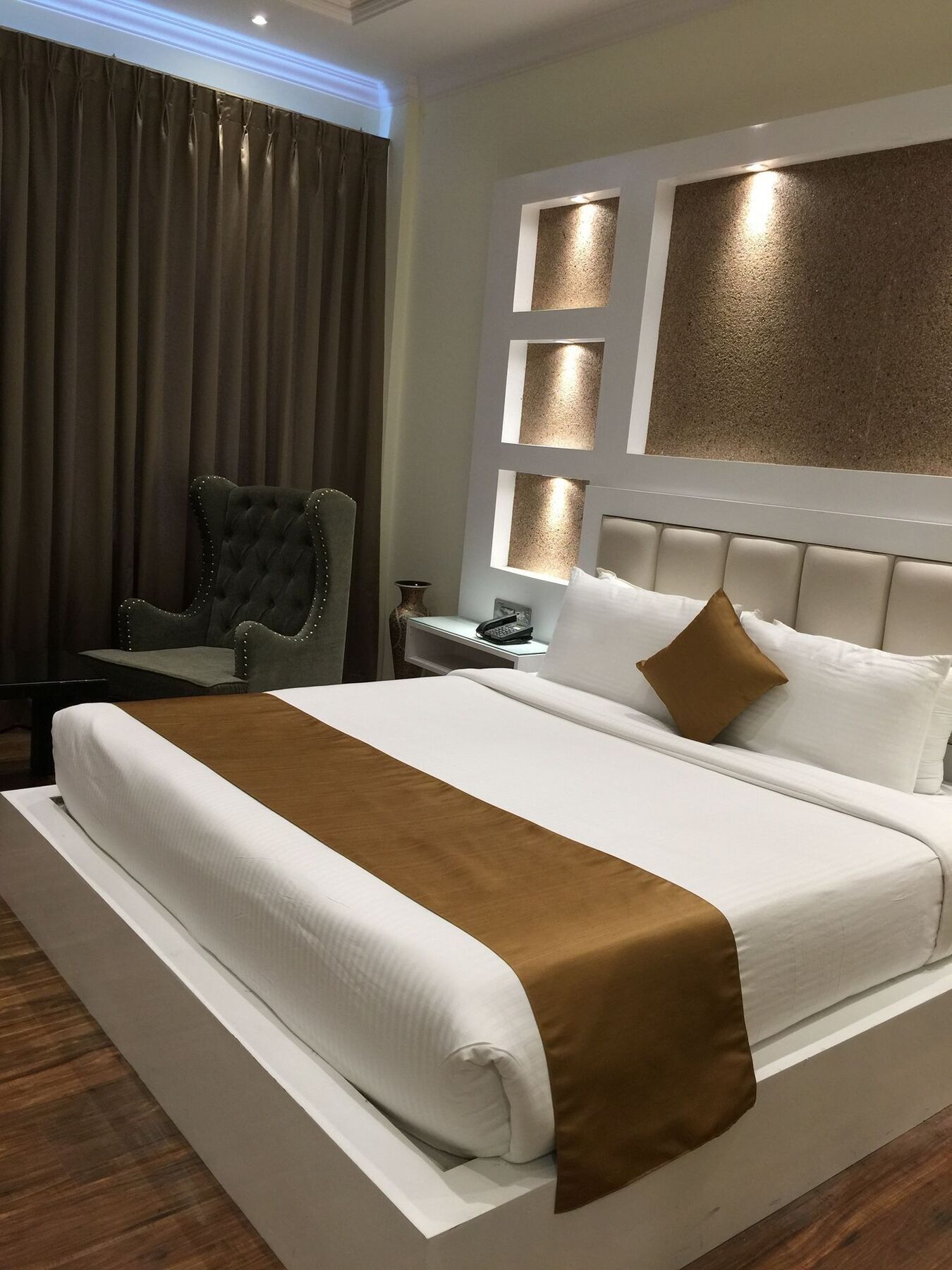 Heritage Luxury Srīnagar Eksteriør bilde